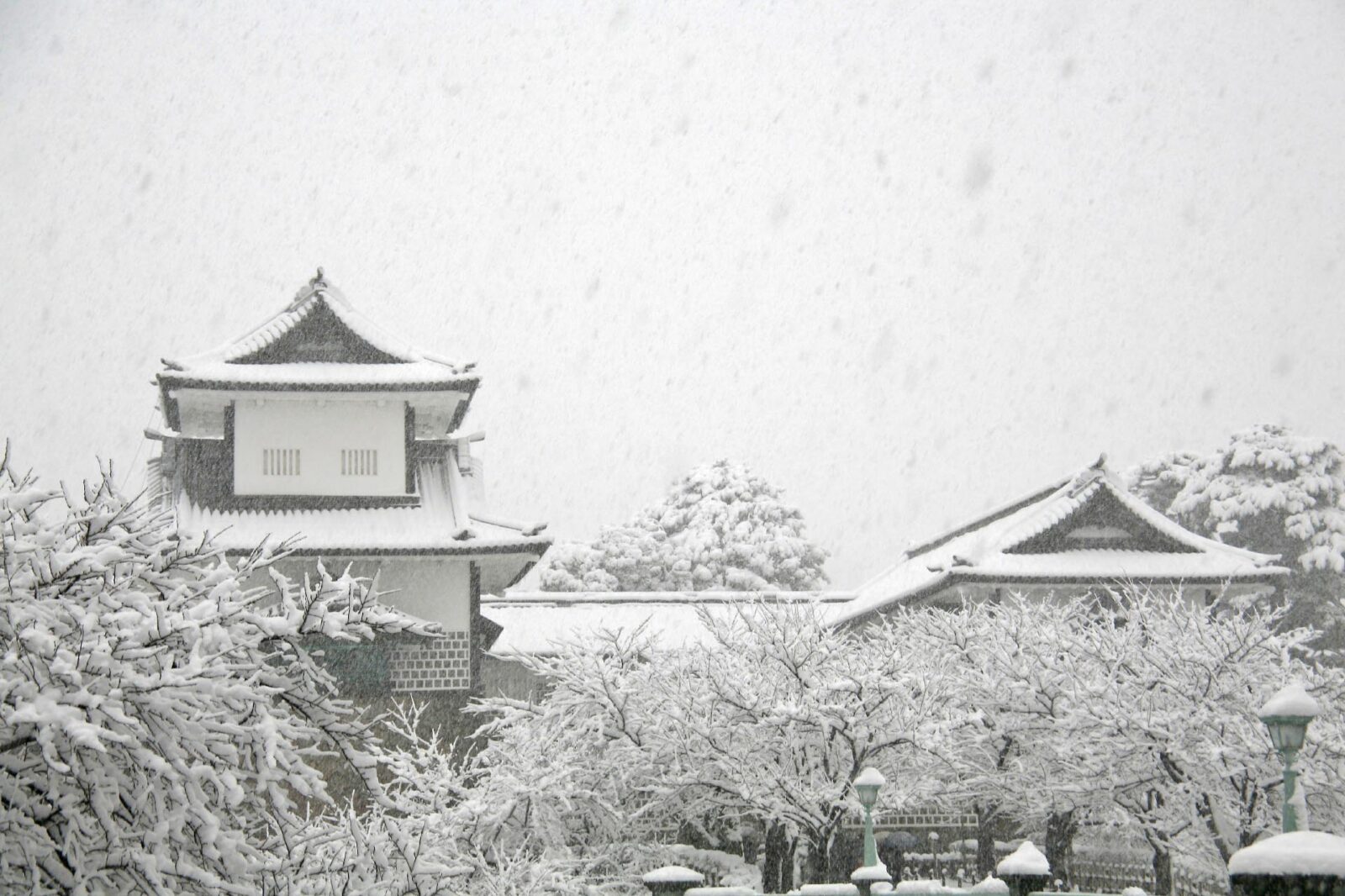 雪の金沢　金沢城