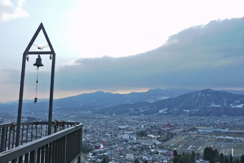 上山市花咲山から見る風景　山形の冬の風景
